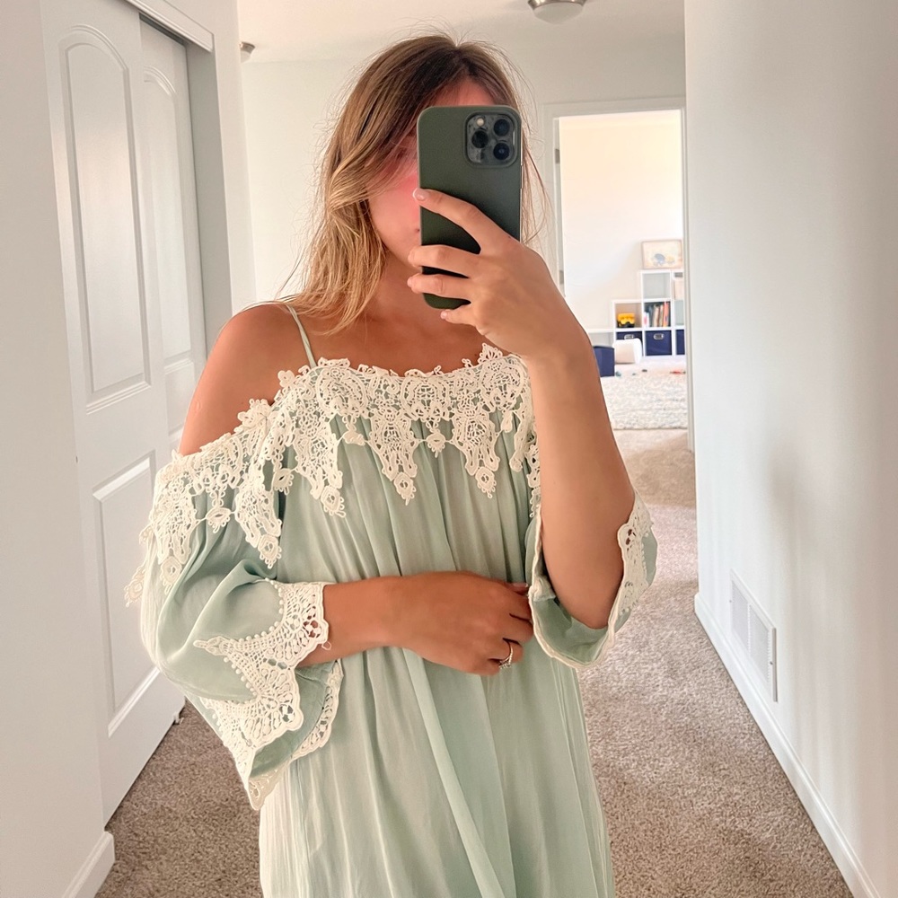Mini dress - Picture 3 of 3
